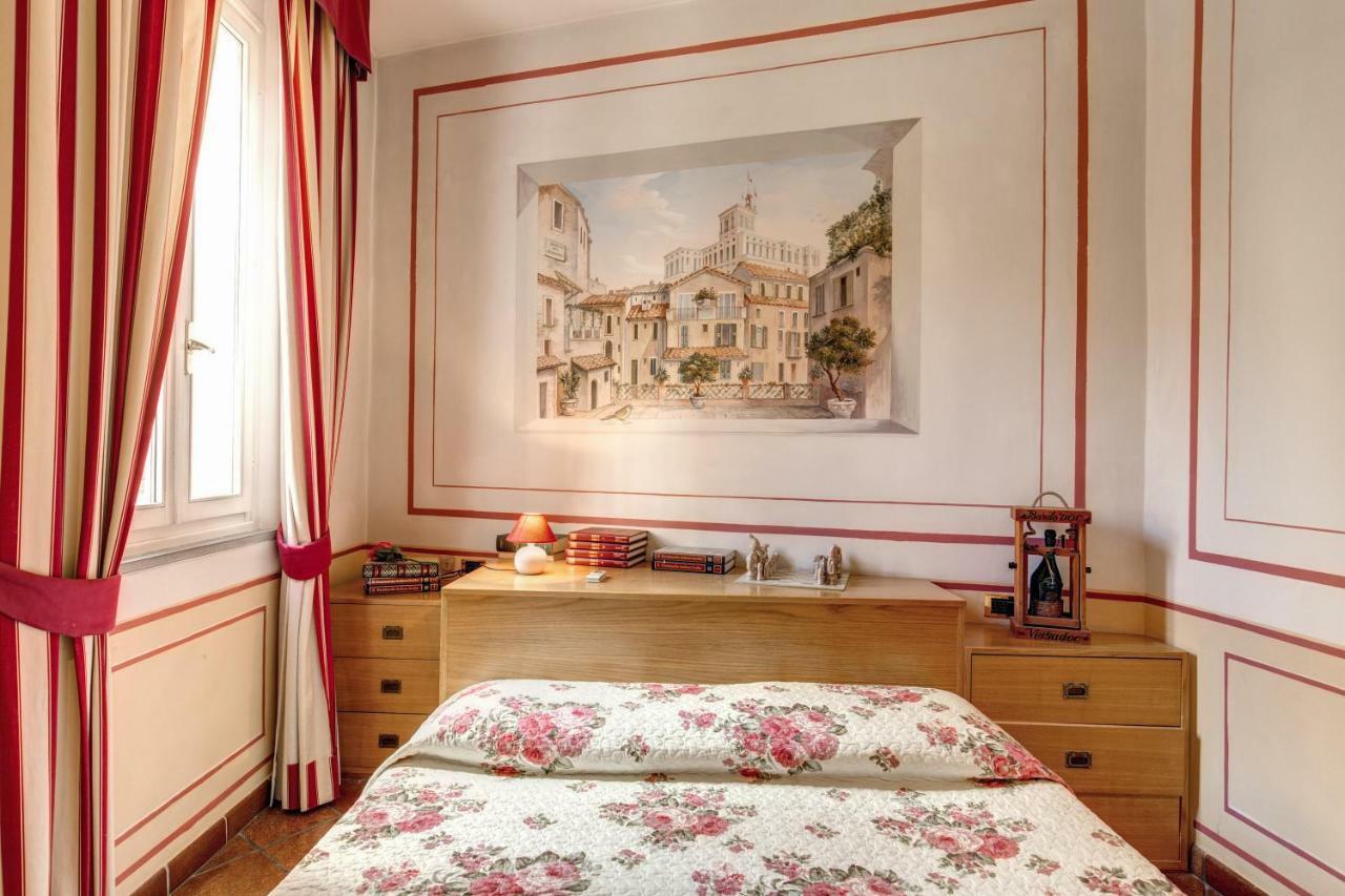 Ferienwohnung Lovely Flat By The Trevi Fountain Rom Exterior foto