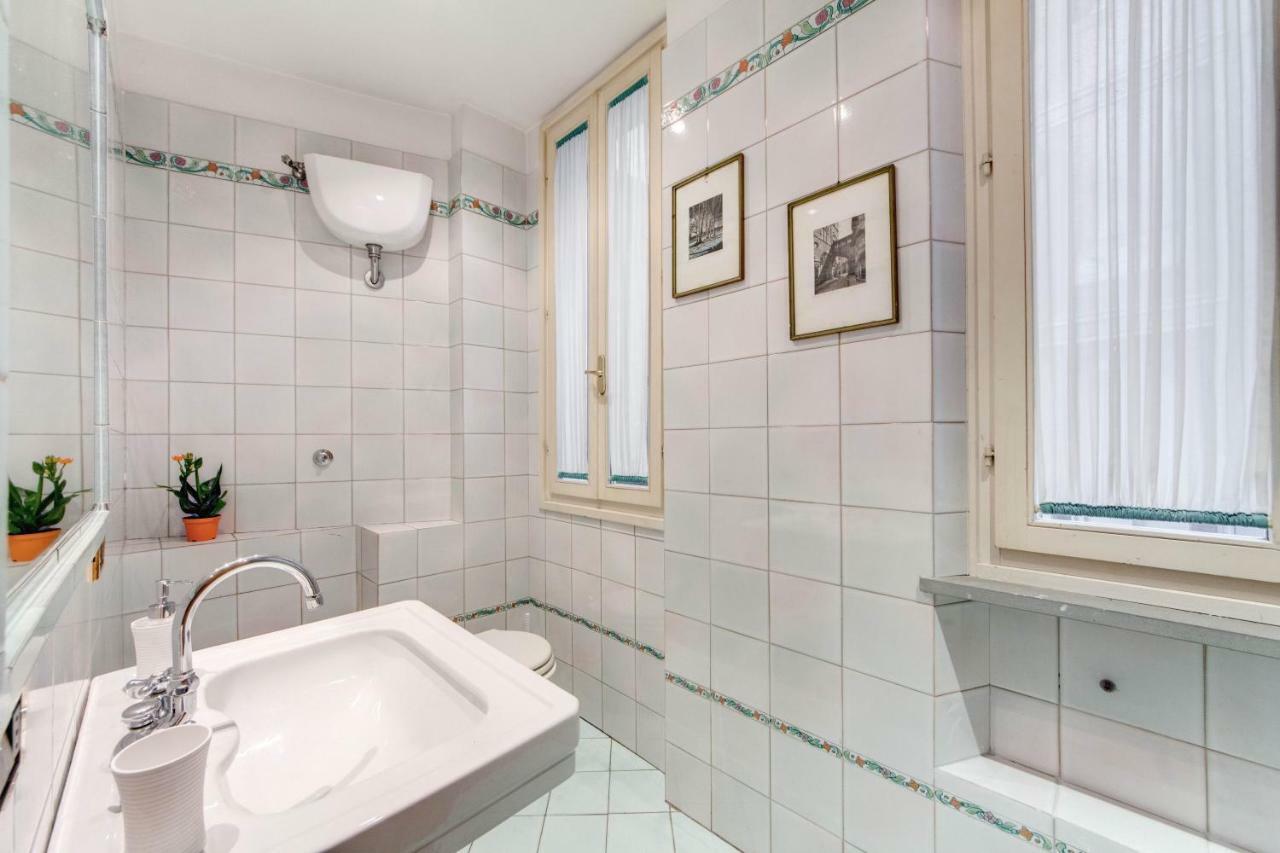 Ferienwohnung Lovely Flat By The Trevi Fountain Rom Exterior foto