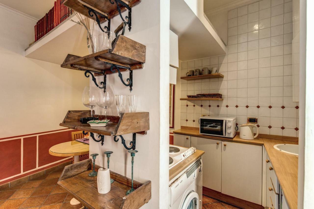 Ferienwohnung Lovely Flat By The Trevi Fountain Rom Exterior foto