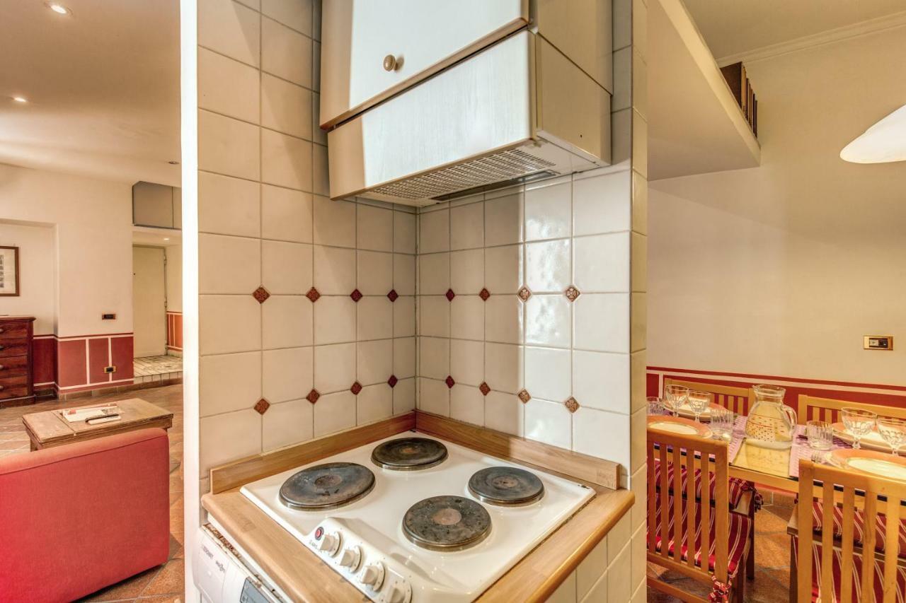 Ferienwohnung Lovely Flat By The Trevi Fountain Rom Exterior foto