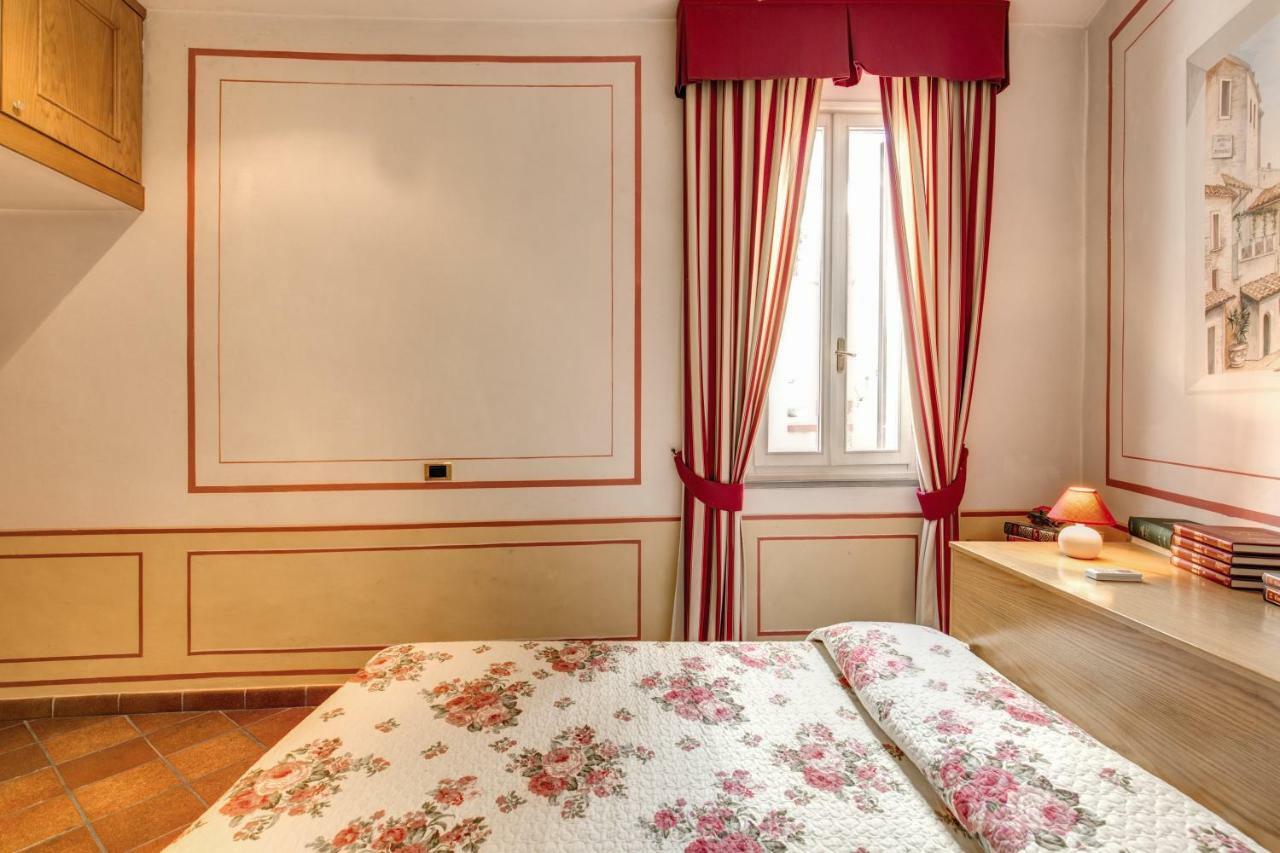 Ferienwohnung Lovely Flat By The Trevi Fountain Rom Exterior foto